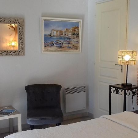 Les Chardons Bleus Bed & Breakfast Lorgues Dış mekan fotoğraf